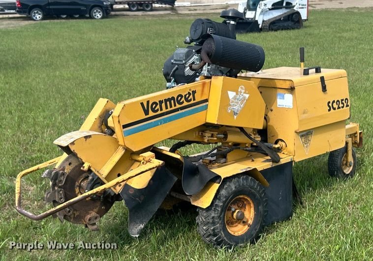 Vermeer SC252 Stump Cutter for rent within 20 miles of North Miami